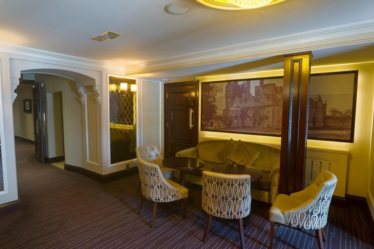 The Carraig Hotel Carrick-on-Suir Exterior foto