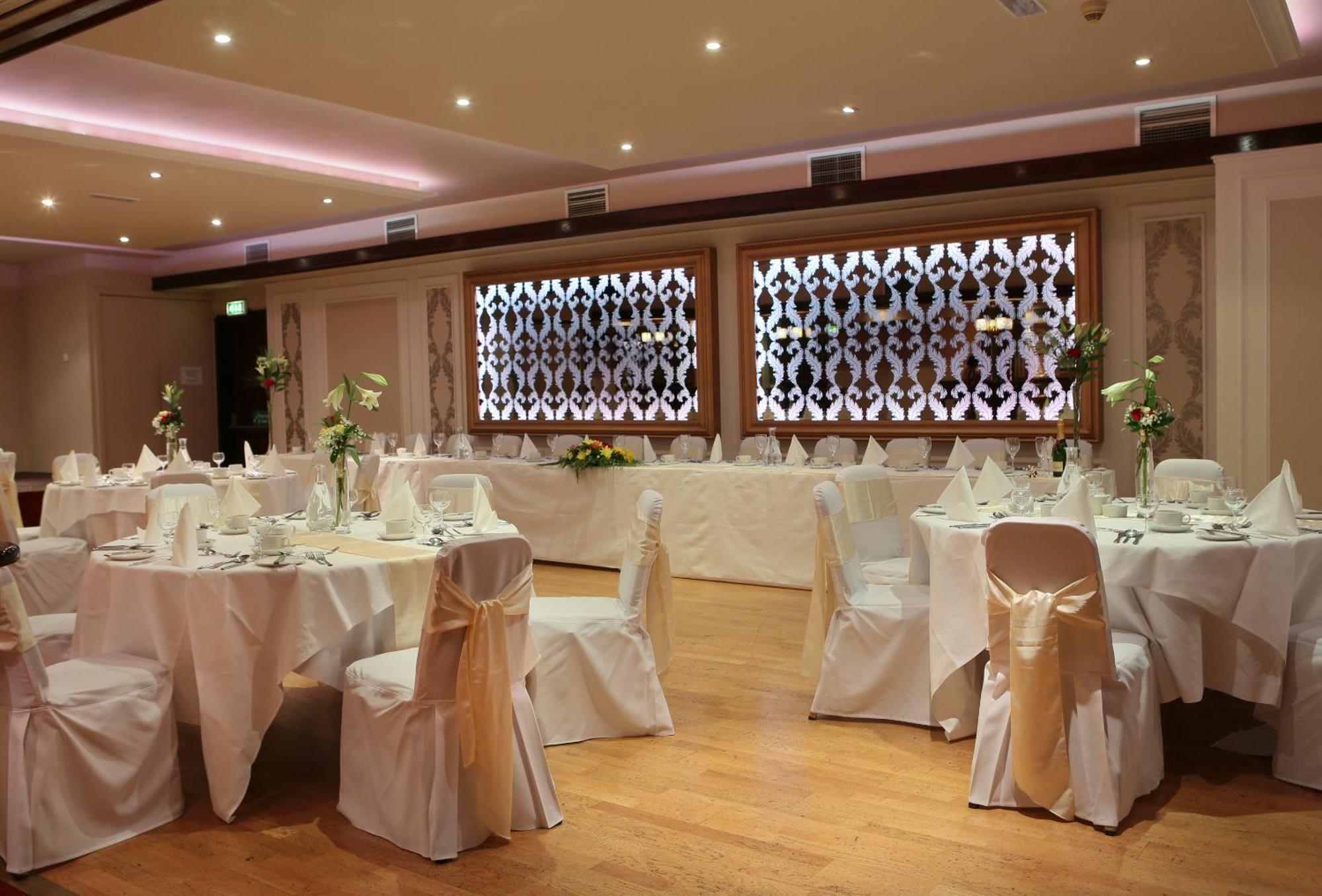 The Carraig Hotel Carrick-on-Suir Exterior foto